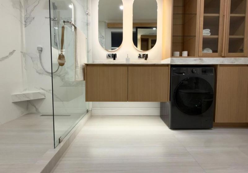 2 Bedroom Property for Sale in Sea Point Western Cape